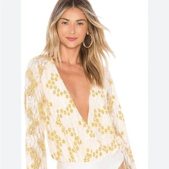 Lovers + Friends Lace Layla Bodysuit Top Floral Yellow White Womens Size XS - Picture 3 of 12